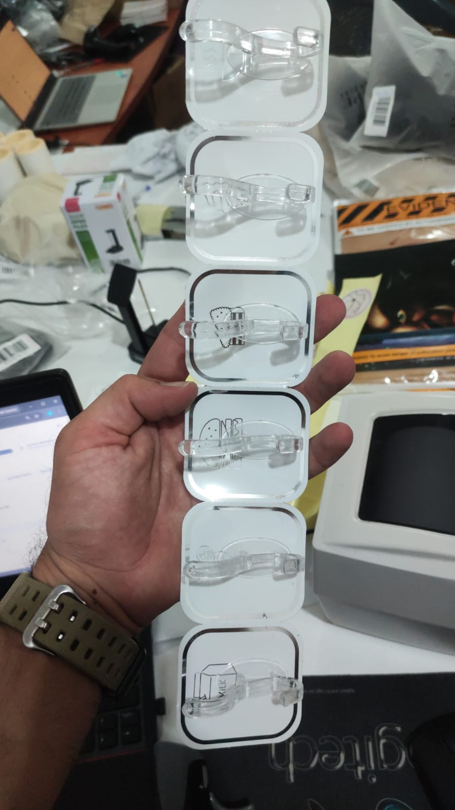 Set of 5 Magnetic Remote Control Wall Holder